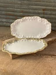 Fingerprint Pottery-55 Oval Ruffle Tray